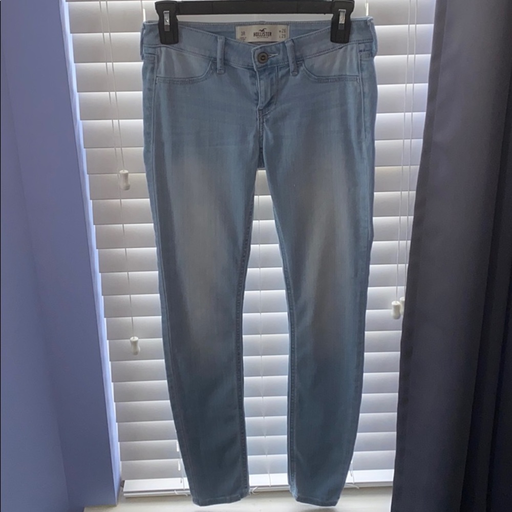 Hollister jeans